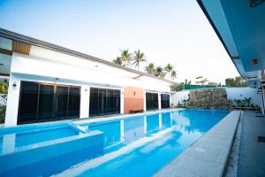 VILLA SOLIZ 2 Bolinao Exclusive Stay 40 Pax