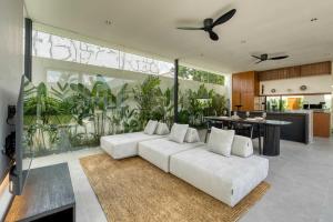 Totem Villa Stylish 2BR Private Pool in Kerobokan