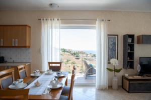 Oasis Sea view suit