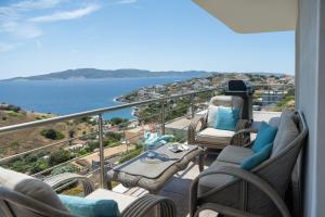 Oasis Sea view suit