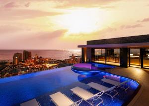 RIHGA Royal Resort Okinawa Chatan