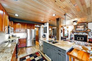 Sunrise Chalet