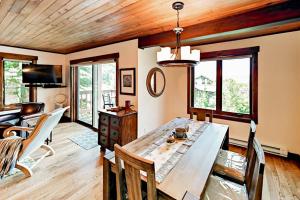 Sunrise Chalet