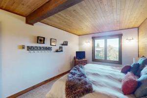 Sunrise Chalet