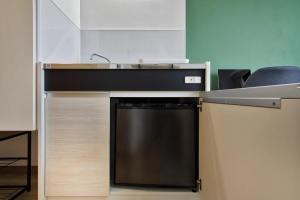 Modern Living Tokyo Komagome 406 a compact studio at excellent location