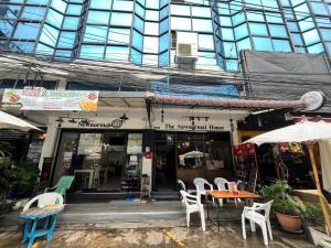 Newnormal Hotel
