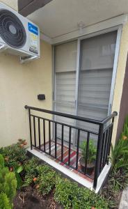 Moderno Smart Home Apartamento con vista a la piscina