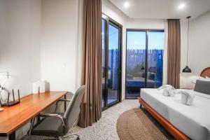 Sunny Nine Villa Chic 2BR Near Batu Belig Beach