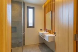 Brand New 3BR Villa in Quiet Area Near Beach V314