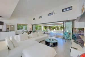 Exclusive Luxury Villa with Private Pool