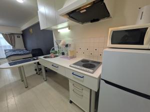 Sora 3-402