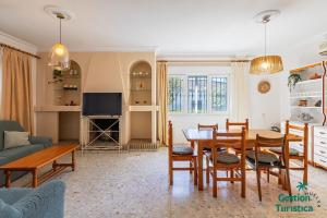 Casa grande en Mazagón con jardín