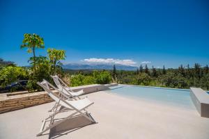 Villa Melia with scenic pool by PosarelliVillas