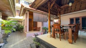 Kempu Taman Ayu I Bungalows