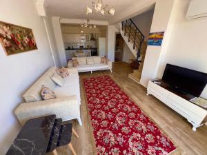duplex 2 bedroom apartment with garden