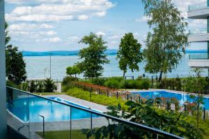 MyFlat Wave Azure Apartment