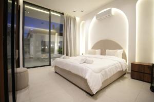 Blooms Villa