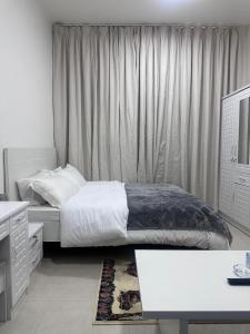 Room for Rent in Alain V7