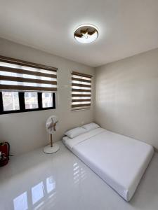 Idesia Lipa Custodio Suites