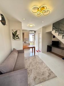 Idesia Lipa Custodio Suites