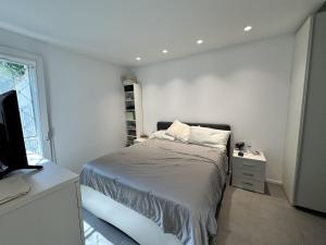 Lovely stay for families with garden and fireplace