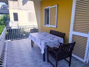Apartman Mirta s terasom i pogledom na more, Kožino pored Zadra