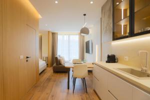 Palm Suites