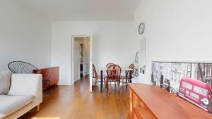 bright duplex flat in the desired area of Euston