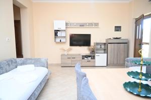 Mandis Apartment