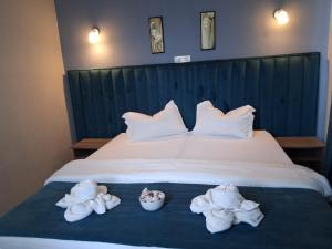 ADMAR Rooms & Restaurant