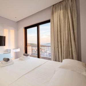 Alnes Apartments