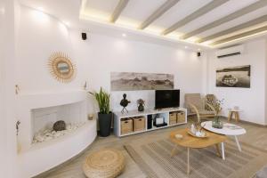 Hidden Gem Villa Aqua Marine - Sea View - Mikri Vigla Beach
