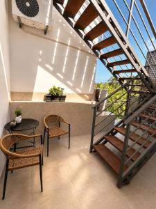 Giorgos House Attic