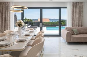 NEW Villa LaMar Heated Pool Sea View near Split