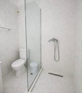 Adonis apartment