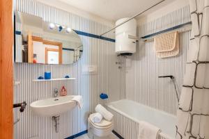 Family Apartment Steps From Ski Lifts - Happy Rentals