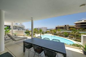 Amazing 3 bedroom with seaviews in Higueron