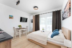 Sunset Resort - Studio z Parkingiem Blisko Plaży w Grzybowie by Noclegi Renters