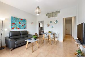 Famara Views III PB by Escapehome