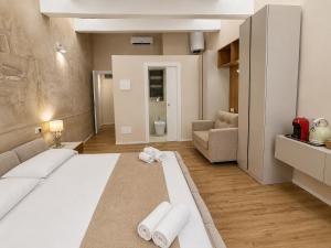 Pitti Suite 1