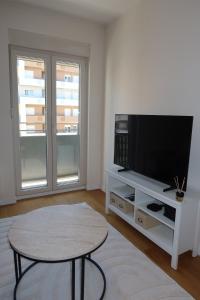 Apartment 51 Central Point
