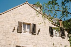 Arsana - Rooms & Apartments