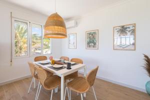 Apartamento amplio con parking en javea