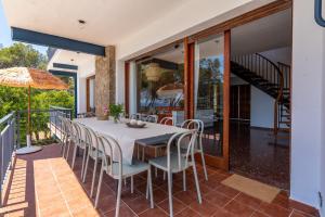 Bohemien House by Claire Homes