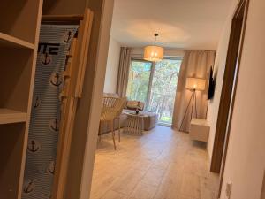 Apartamenty REGATA w sercu nadmorskiego lasu za wydmą
