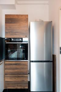 Soni Luxury Apartments 83 Plaza with Private Parking & Self Check-in