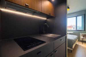 Luxury Apartment Metro Line 13 Mairie de Clichy