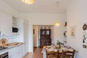 Villa Canturina - Private apartment in a villa with exclusive garden and free parking