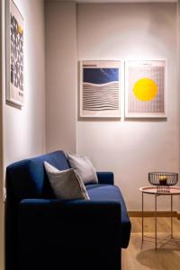 Kefi - Bright 2BR Athens Apartment
