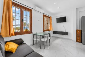 Pueblo Canario Ocean Breeze Apartment